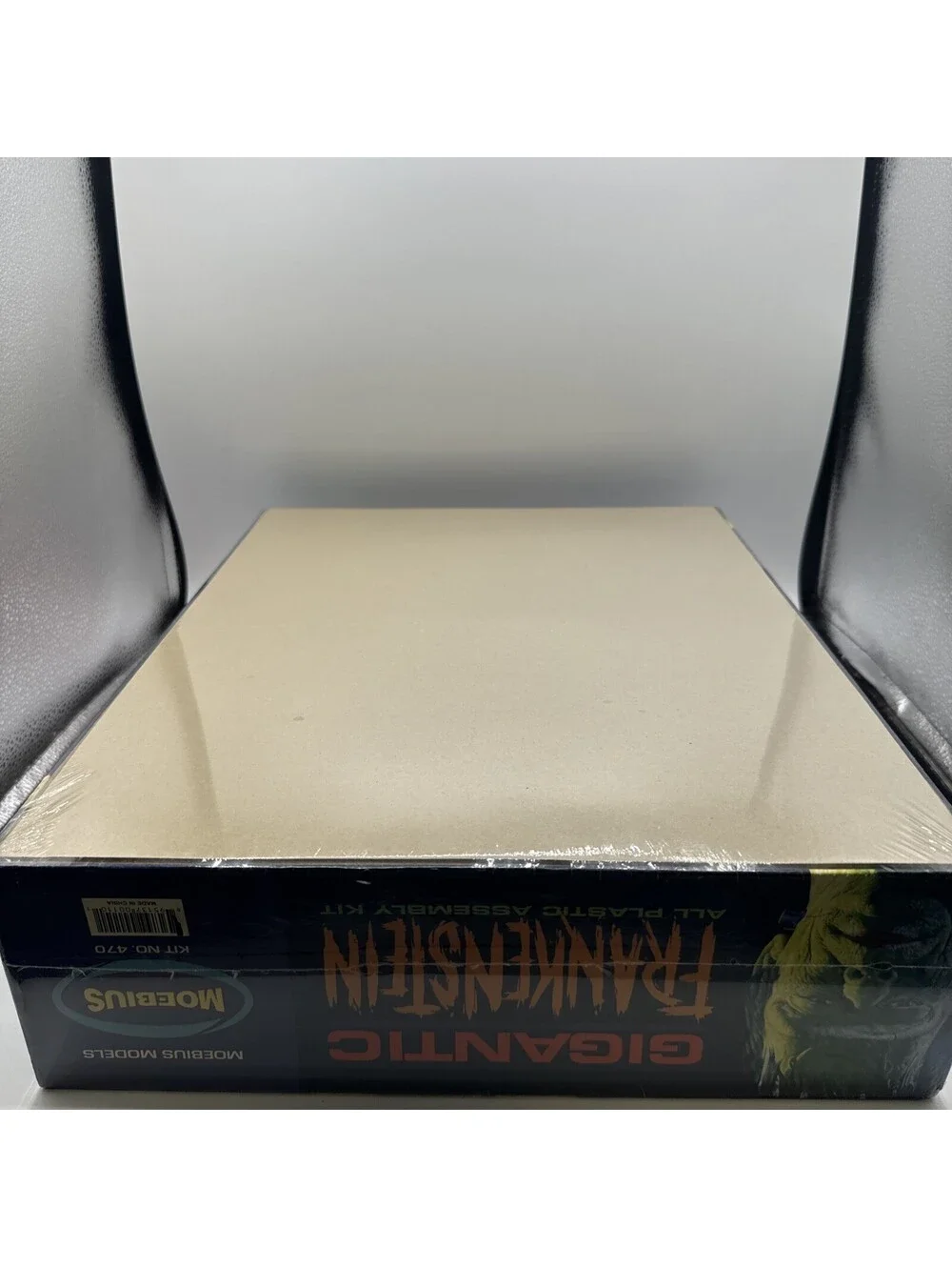 Moebius Universal Monsters Gigantic Frankenstein Plastic Model Kit 2008 New